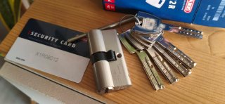 Cilindro antibumping alta seguridad ABUS X1R08012