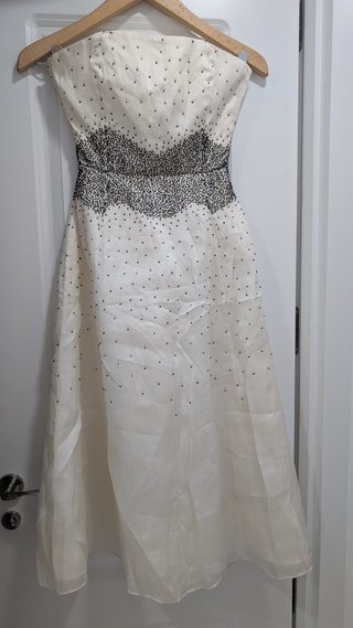 Vestido elegante blanco y negro