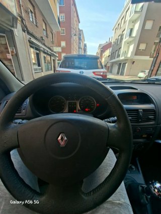 Renault Clio 2003