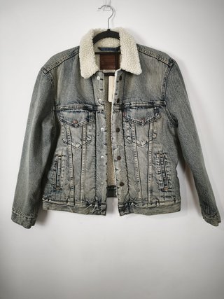 Levi’s Premium Ex-Boyfriend Sherpa Trucker Jacket