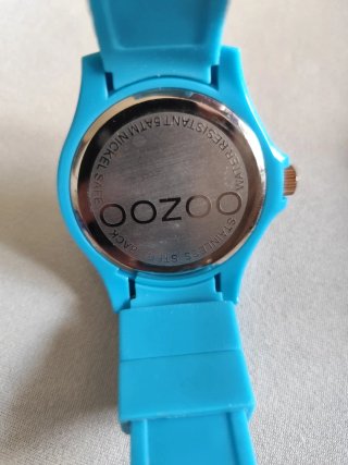 Reloj OOZOO Azul y Dorado