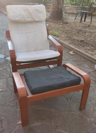 Poltrona POÄNG con poggiapiedi Ikea