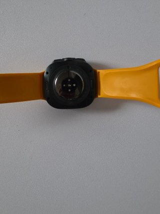 Samsung Galaxy Watch Ultra 1 Amarillo