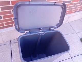 Cubo basura pedal gris 50 litros