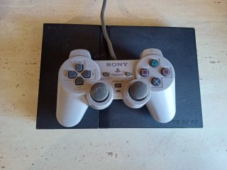 PlayStation 2 Nera