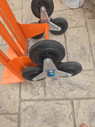Carretilla Sube Escalones Naranja