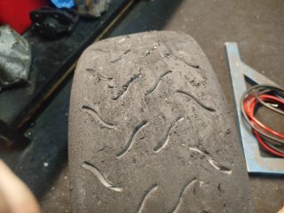 Hankook Slicks 14