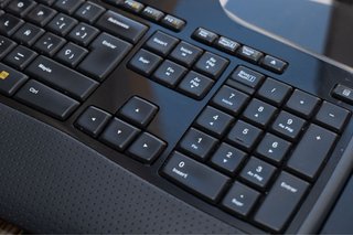 Teclado Inalámbrico Logitech MK710