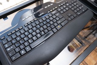 Teclado Inalámbrico Logitech MK710