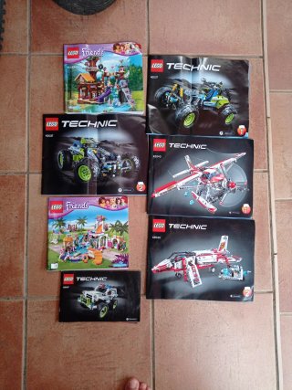 Pacchetti di istruzioni LEGO Friends e Technic