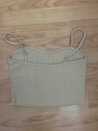 Top tirantes beige