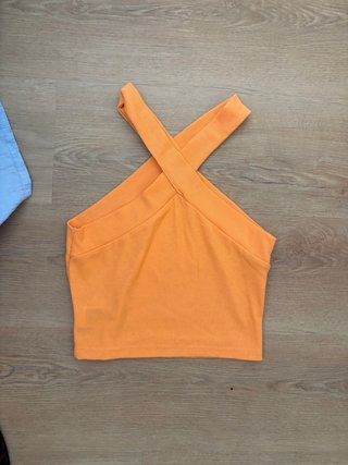 Top naranja Shein talla XS