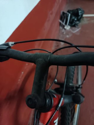 Bicicleta Decathlon Roja y Plata