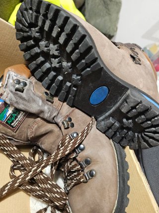 Botas de Montaña Agadi Enduro Marrones