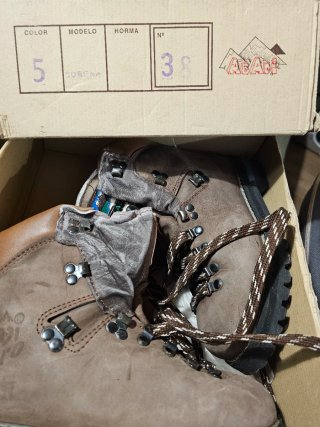 Botas de Montaña Agadi Enduro Marrones