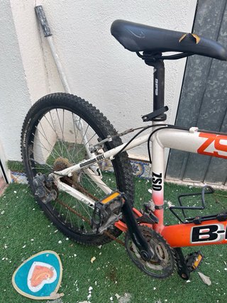 Bicicleta B-PRO ZS1 700 naranja