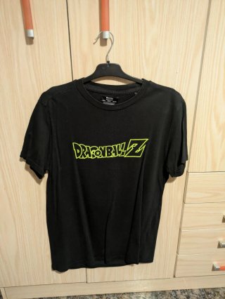 Camiseta Dragon Ball Z Bershka Negra Talla L