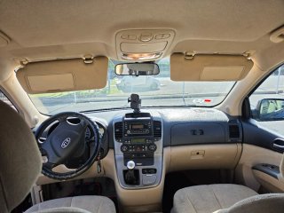 SEAT leon 2005 y kia carnival 2007
