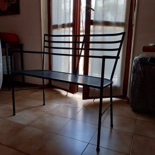 Panca da esterno in metallo nero