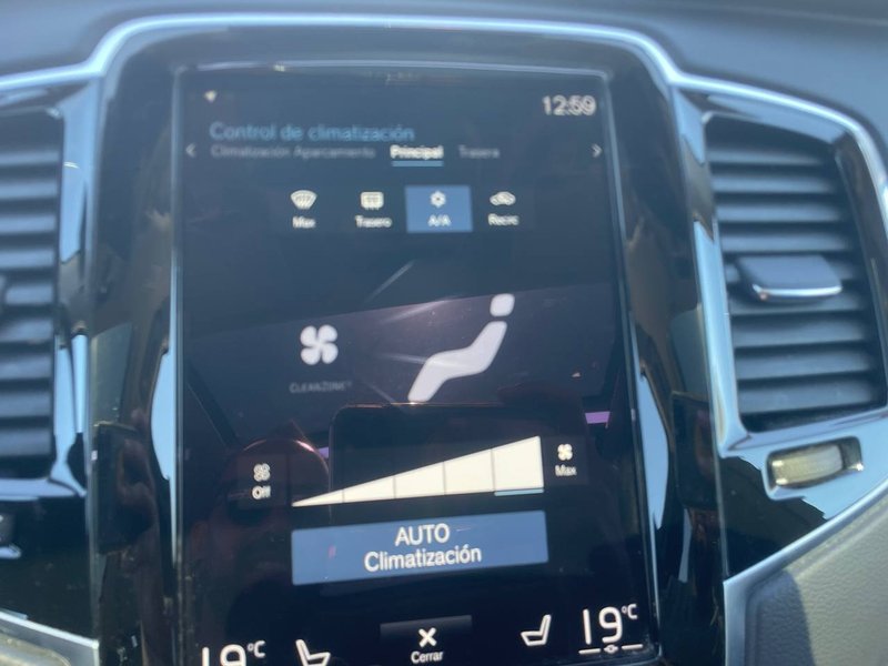 Volvo XC60 2021, foto 15
