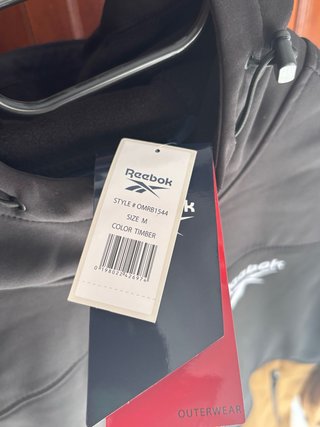 Chaqueta Reebok Talla M Negra y Marrón