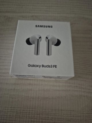 Samsung Galaxy Buds3 FE Blancos