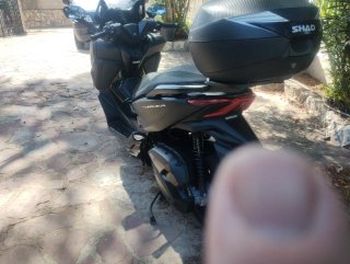 Honda Forza 125 Negra