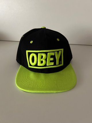 Gorra OBEY Negra y Verde Neón