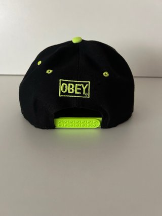 Gorra OBEY Negra y Verde Neón