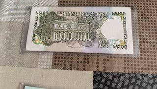 4 Billetes Americanos