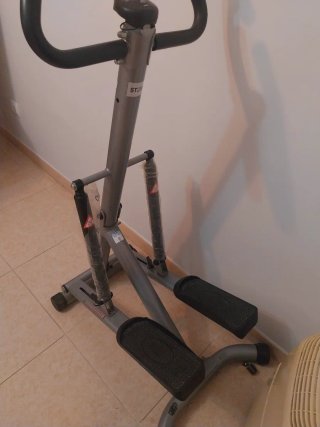 Máquina de escalones ST23