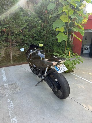 Suzuki GSXR 600 A2
