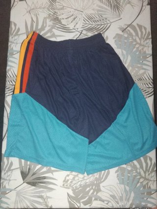 Pantalones cortos entrenamiento España Adidas