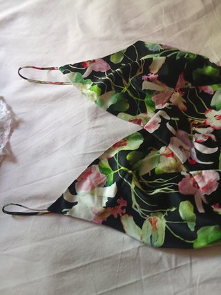 Vestido de tirantes con estampado floral
