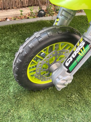 Moto eléctrica infantil FEBER Cross