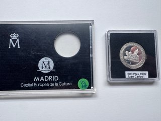 Lote 2 monedas plata: 5 ECU y 200 Pesetas