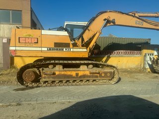 Excavadora Liebherr 932 de cadenas