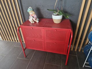 Mueble metálico rojo 4 cajones