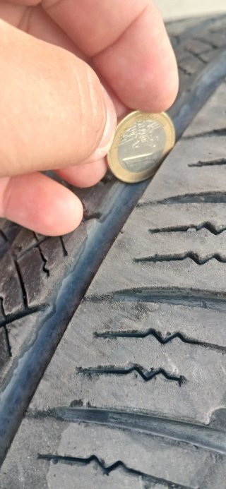 2 Neumáticos 235/55 R18 100V