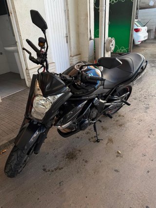 Kawasaki ER6N Negra