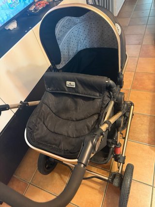 Carrito Bebe Iora Negro y Dorado