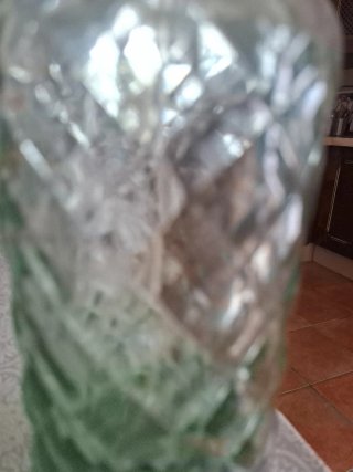 Sifón antiguo de vidrio verde
