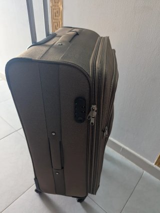 Maleta de viaje moderna marrón Sin estrenar