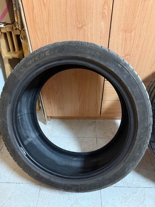 Michelin Pilot Sport 5 245/40/19 98Y