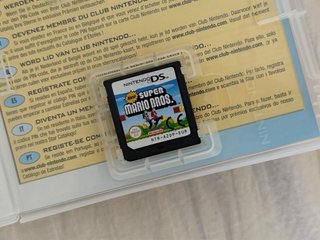 Nintendo DSi XL Super Mario Bros. 25th