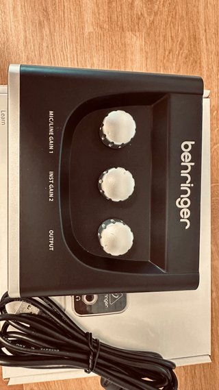 Behringer U-PHORIA UM2 Interfaz Audio