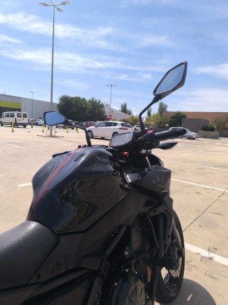 Kawasaki Z650 2021 Limitada 8700 KM