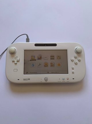 Nintendo Wii U Bianca + 2 Giochi