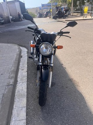 Honda CBF 250 Naked Negra