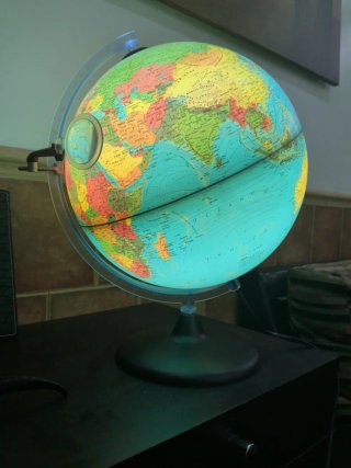 Lámpara Globo Terráqueo Iluminado